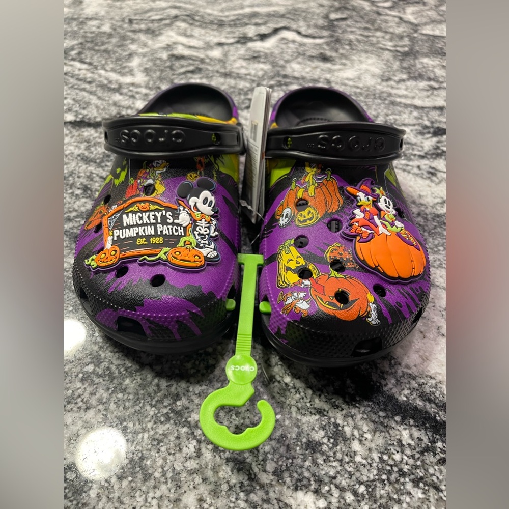Disney Halloween Crocs WDW PARKS - Picture 9 of 10